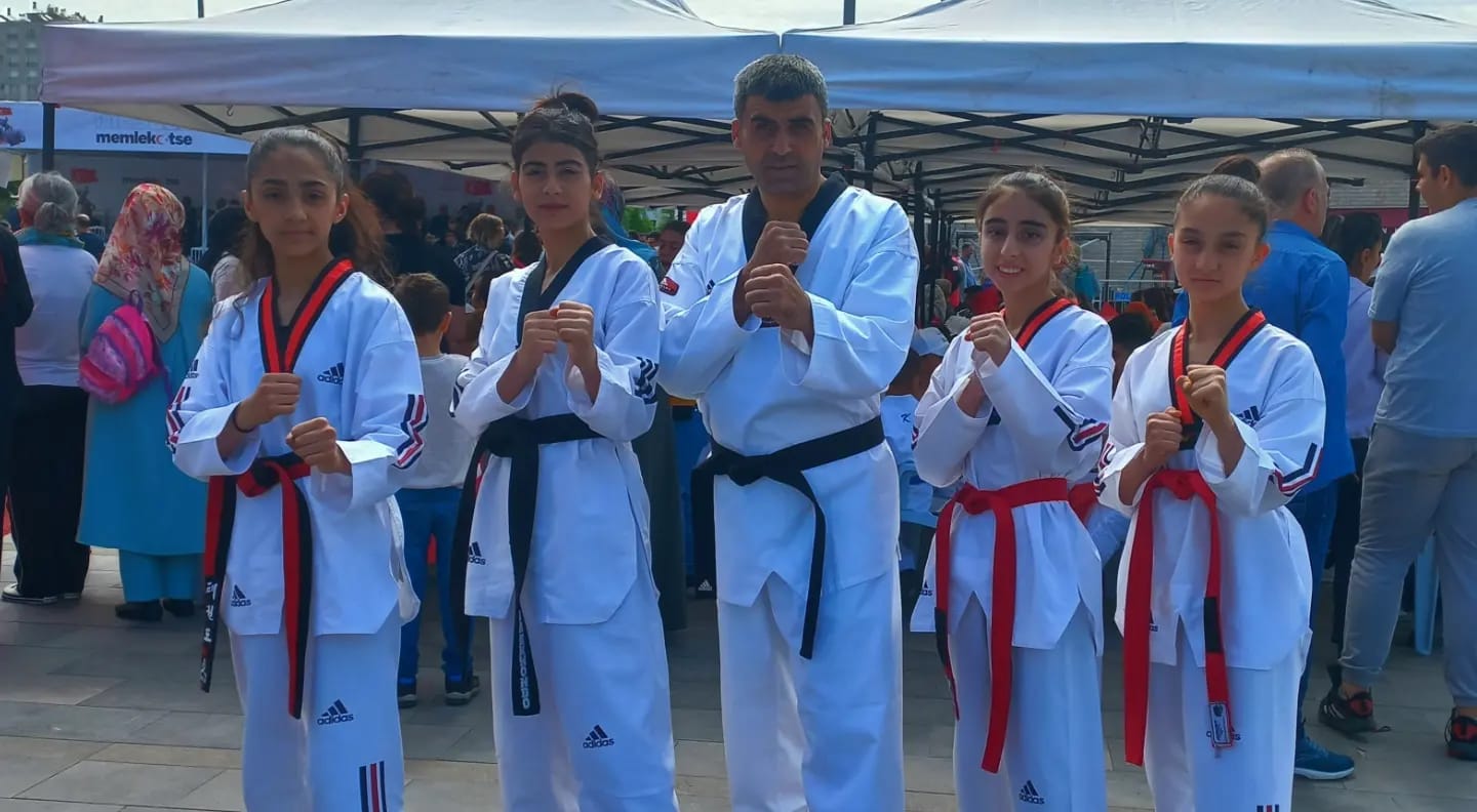 19 MAYIS GENÇLİK VE SPOR BAYRAMI GÖSTERİMİZ Resim